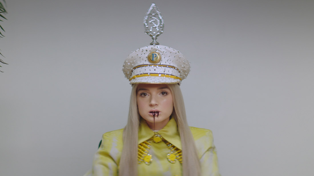 Poppy – “X” [Official Music Video] – The Indy Review